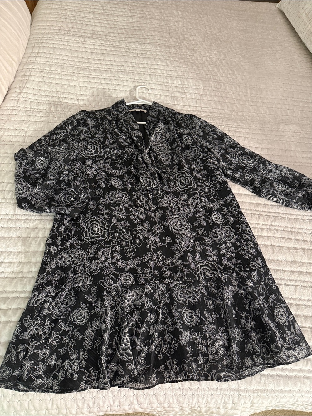 LOFT Black and White Floral Long Sleeve Dress